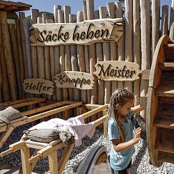 ZILLERTAL, FÜGEN'DE BULUNAN KRISTALLPARK